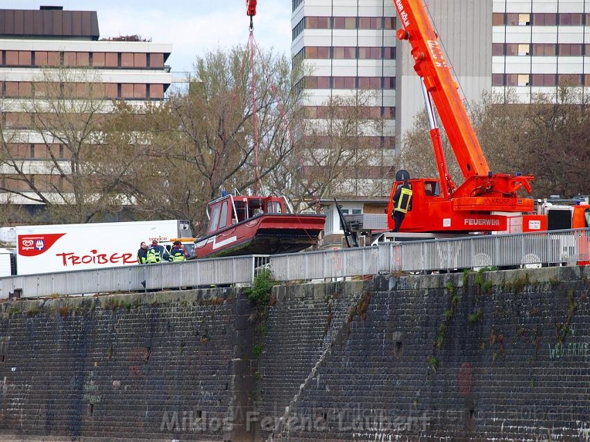 Wartungsarbeiten Rettungsboot Ursula P17.JPG